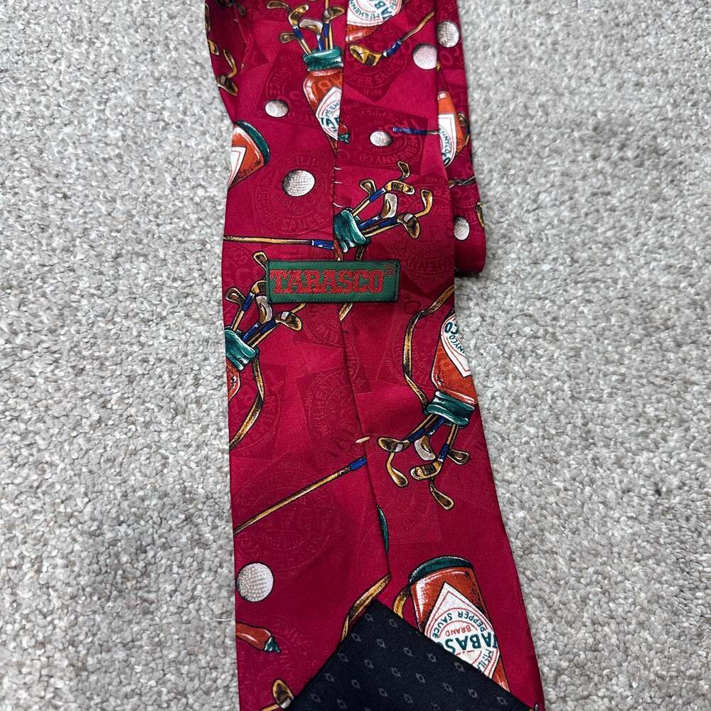 Tabasco Golf Theme Red Silk Men's Neck Tie Featuring Hot Sauce Golf Bags and Clu - Picture 3 of 4